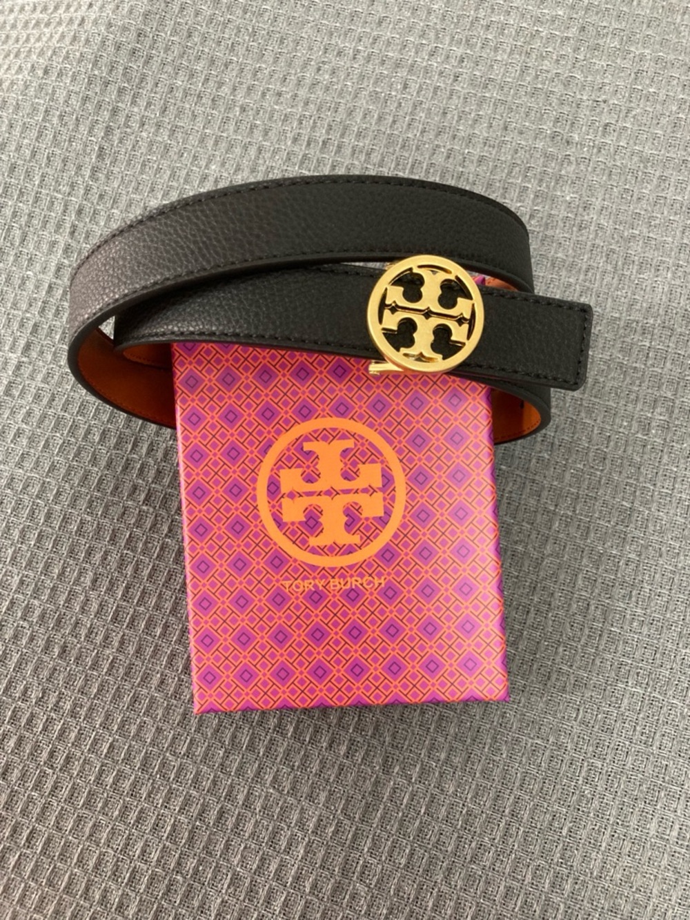 Tory Burch Cinturón reversible suave Miller para mujer